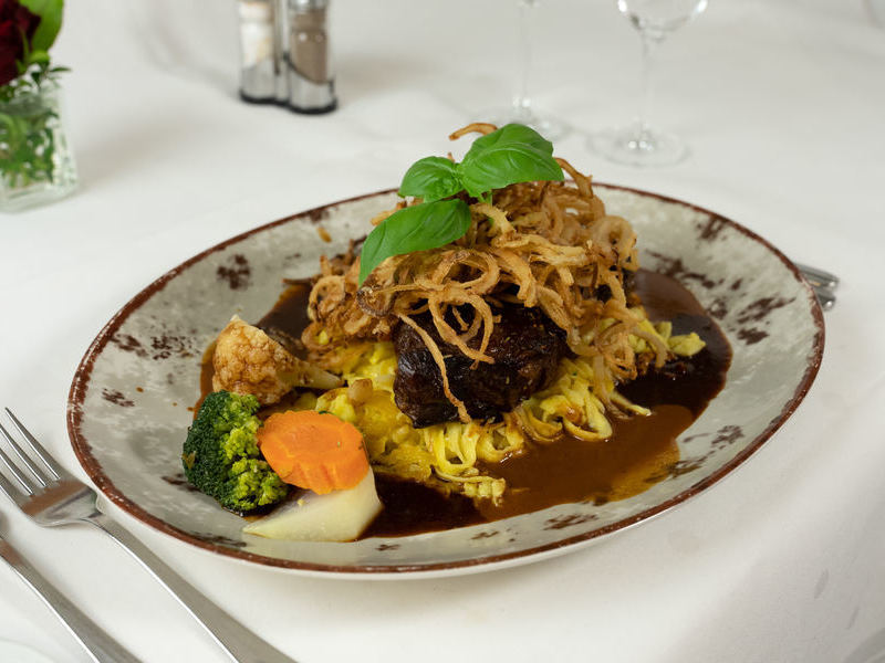 Frisch, regional und aus artgerechter Haltung.